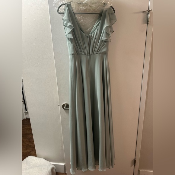 David’s Bridal Green Bridesmaid Dress - Picture 2 of 4